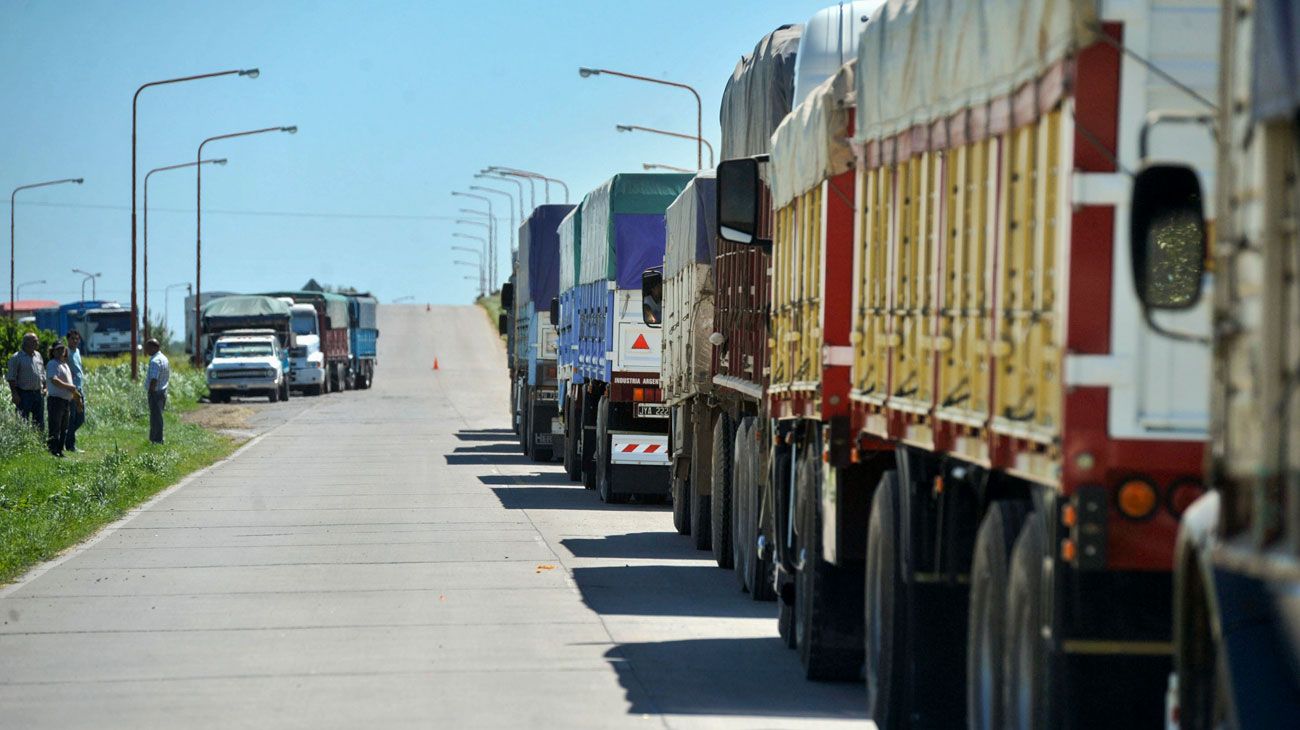 Sólo 6% de todas las cargas de combustibles se hacen sin cupo