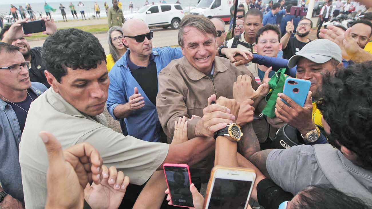 Actos multitudinarios de Lula y de Jair Bolsonaro en Salvador de Bahía
