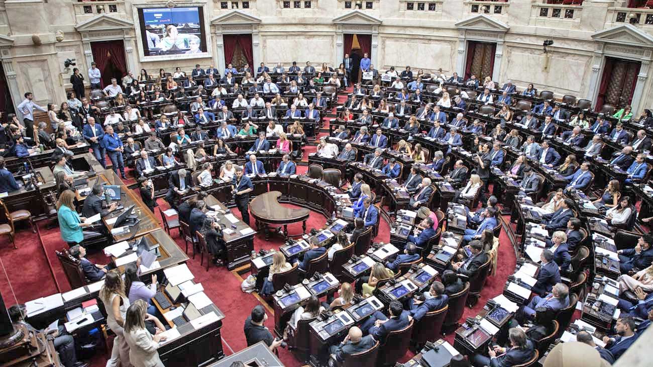Buscan prohibir los celulares en las cárceles