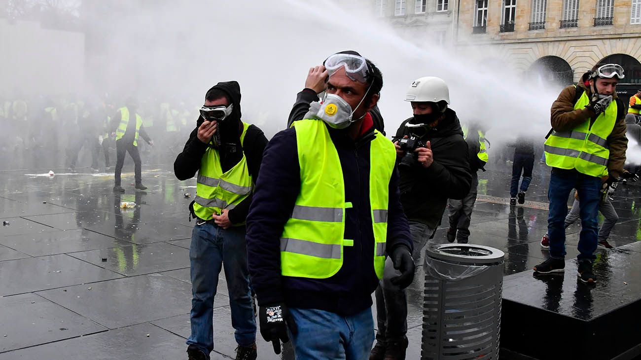 Cede la tensión en Francia, con menos "chalecos amarillos' en las calles