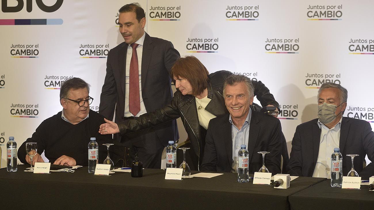 Los errores ortográficos en una reunión de JxC que se volvieron virales: "Nobiembre"