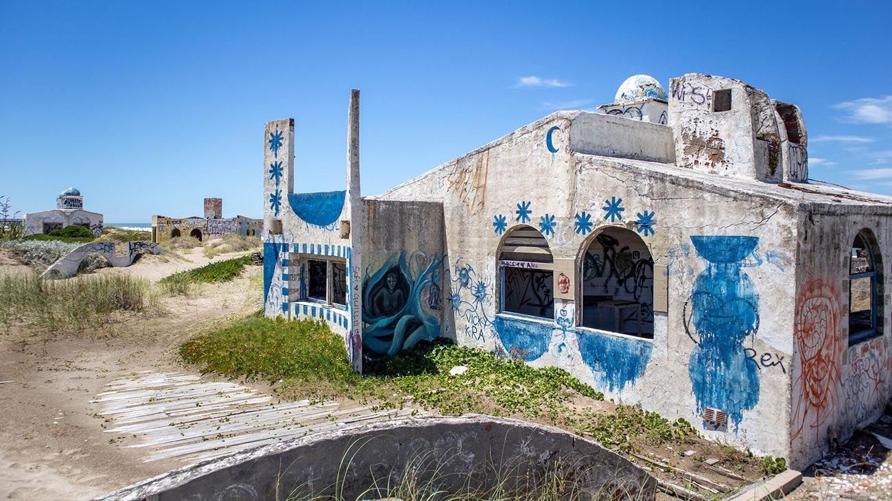 Anuncian la demolición de Cabo Blanco, el último parador de hormigón de Pinamar