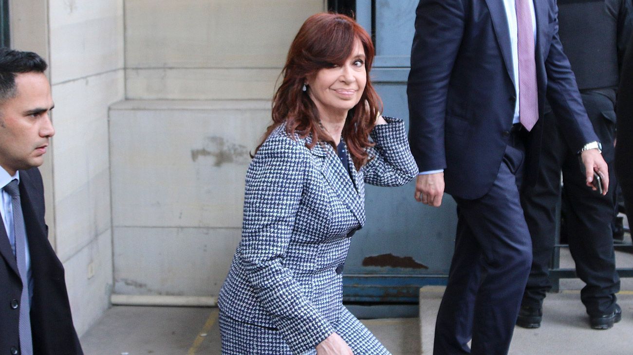 Los entretelones de la visita de CFK a Comodoro Py por la "ruta del dinero K"