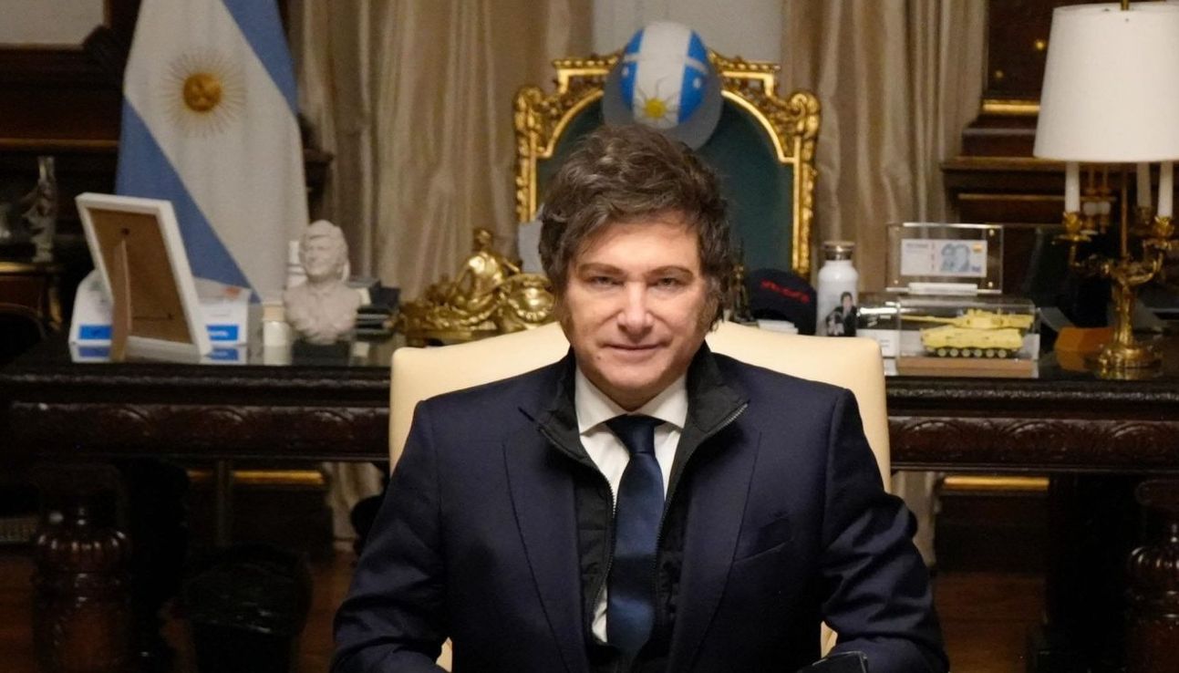 Cae la imagen de Javier Milei y la evaluación favorable del Gobierno