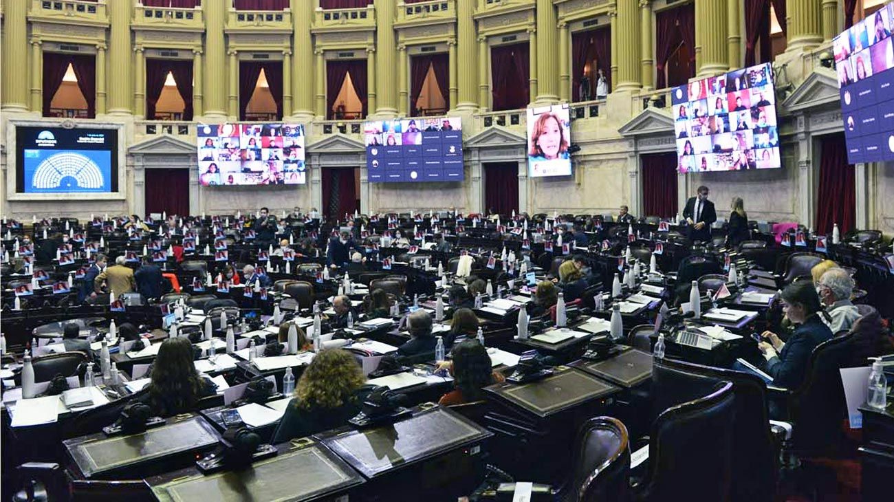 ¿En qué confían los argentinos? La Iglesia y el periodismo dejan atrás a la política, según una encuesta