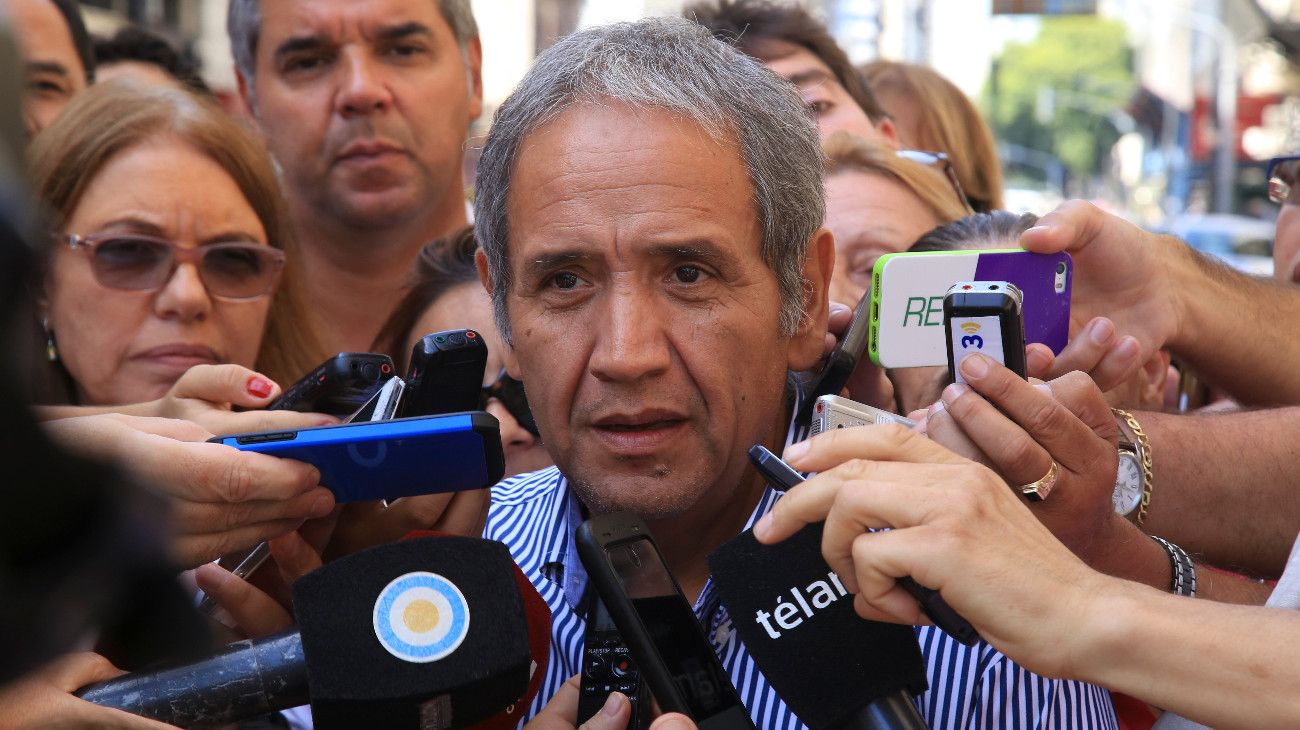 Bancarios acordaron un aumento del 50%: incluye cláusula gatillo