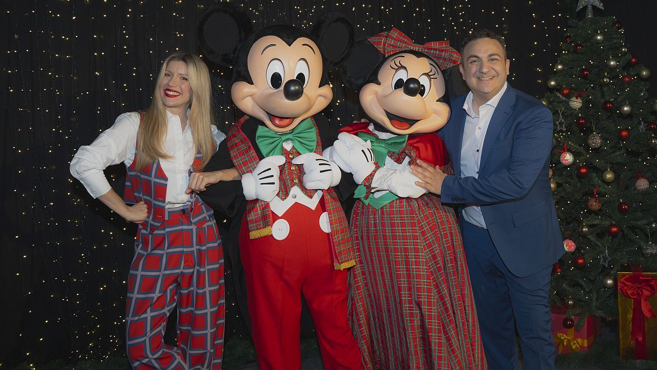 Diego Topa y Laurita Fernández se preparan para el mega show de Navidad que hará Disney