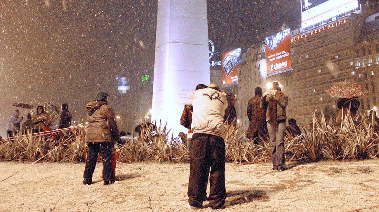 ¿Vuelve la nieve a Buenos Aires? Alertan por nevadas en el conurbano este lunes 23 de junio