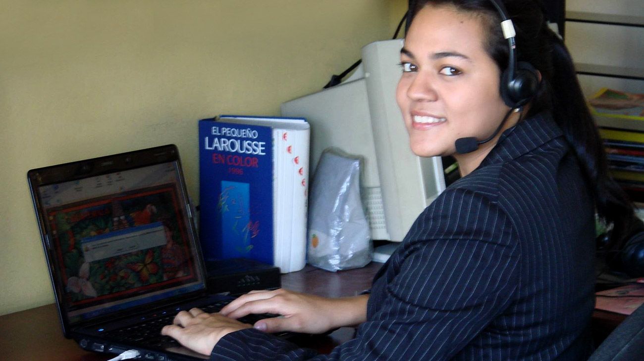 Saber dos idiomas no alcanza para ser traductor