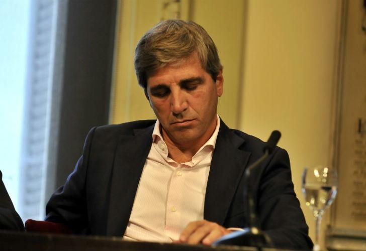 Simulacro en la Casa Rosada: "entrenan" a Caputo para su visita al Congreso