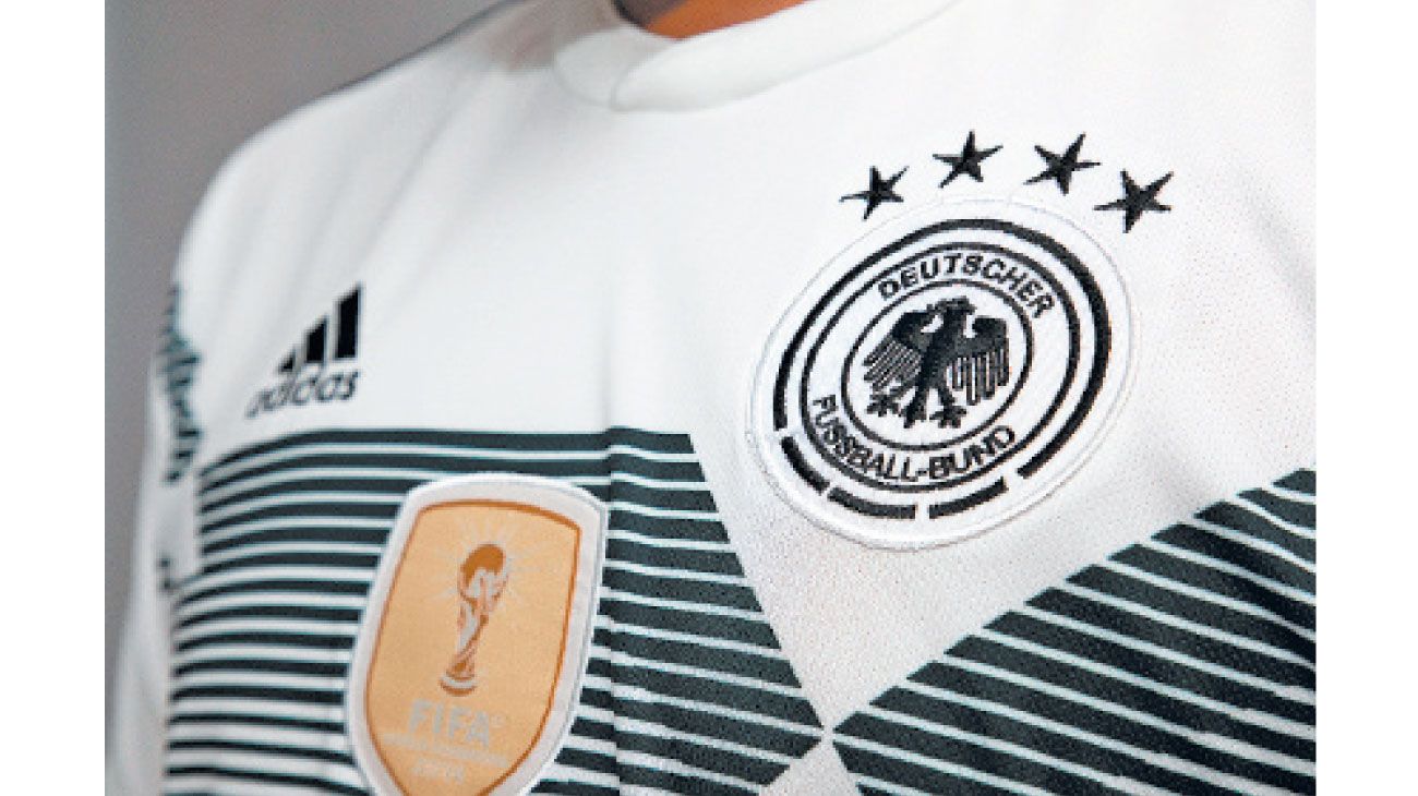 "Antipatrias": las quejas porque la Selección de Alemania firmó con Nike