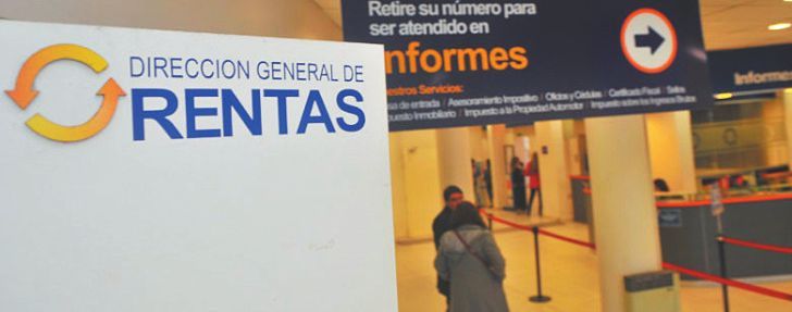 Fiscal analiza documentos de la licitación de cobro de impuestos