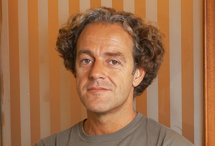 Rara Avis, la bombonera de Juan Forn