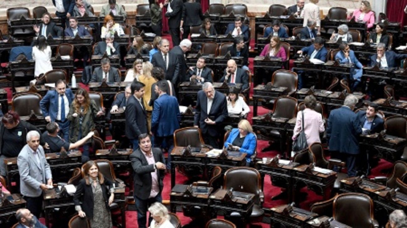 Impuesto a las ganancias: "Desde Juntos por el Cambio confirman el pacto Massa - Milei"