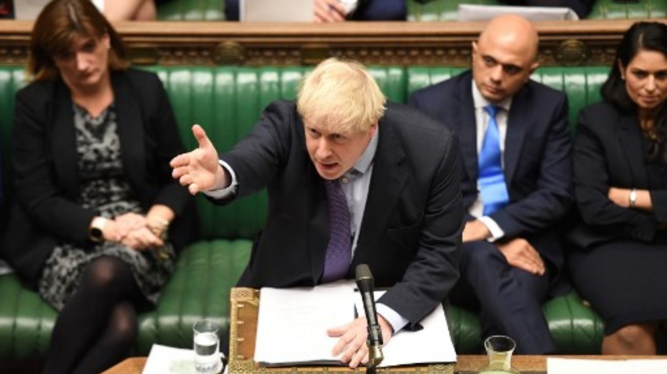 Brexit en el limbo: el Parlamento lo aprobó pero peligra el acuerdo por la fecha límite
