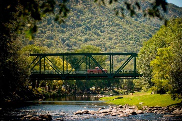 Santa Rosa de Calamuchita: detuvieron a un subcomisario como supuesto integrante de una banda