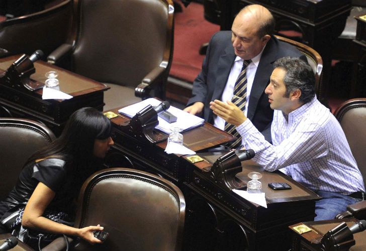 Alonso exigió a Larroque disculpas públicas por el #CallateAtorranta