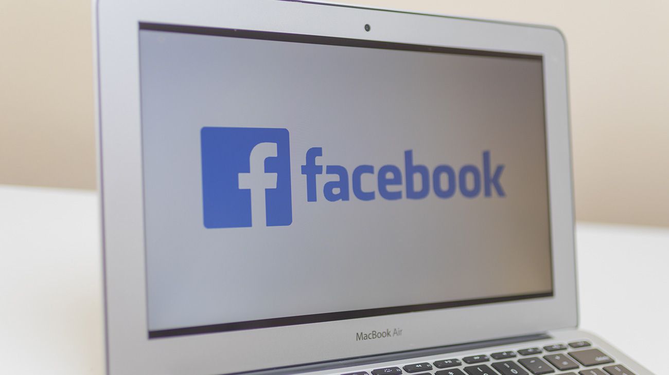 Un hombre se declaró culpable de estafar por US$ 120 millones a Google y Facebook