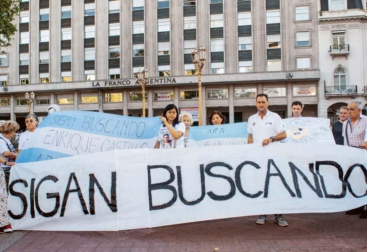 Submarino ARA San Juan: Familiares piden que “no los dejen solos”