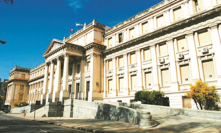 La Justicia activa sus mecanismos ante un receso inédito y repentino