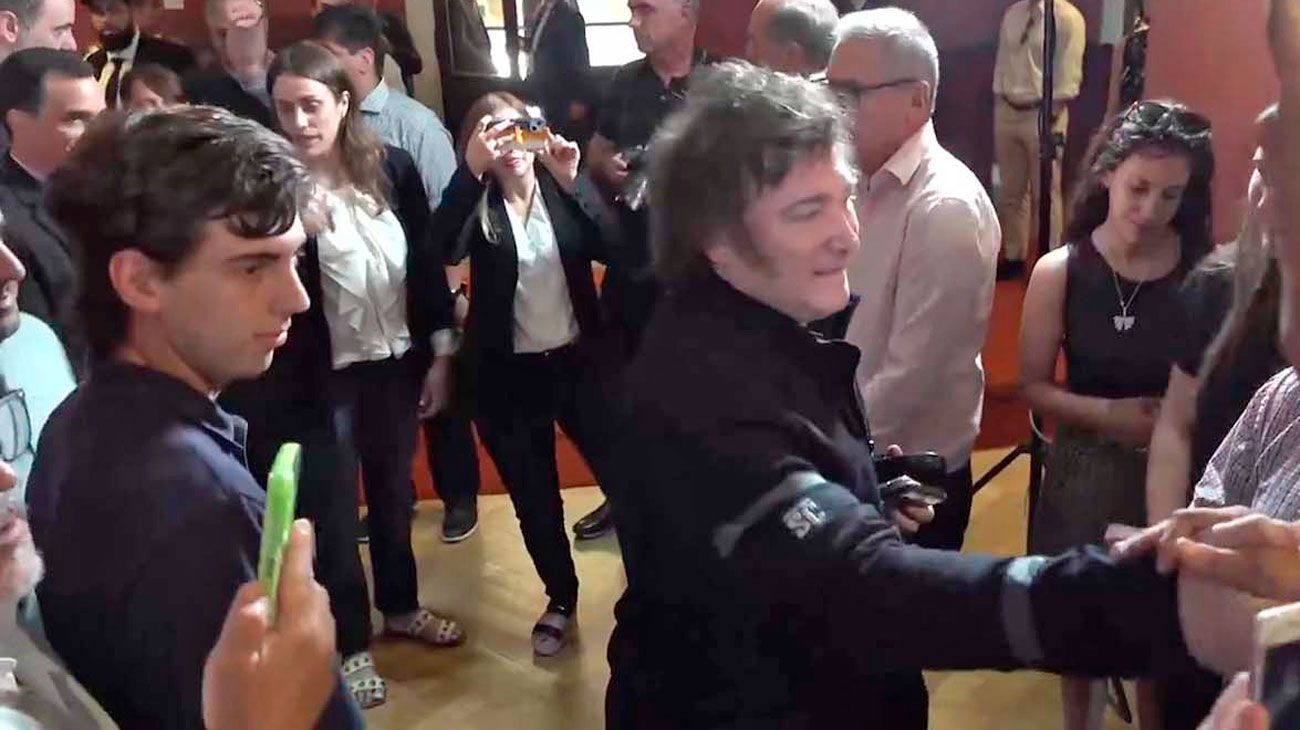 El DNU de Milei entra en terreno judicial y ya suma tres amparos