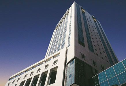 Cómo es el hotel donde murió Heyn