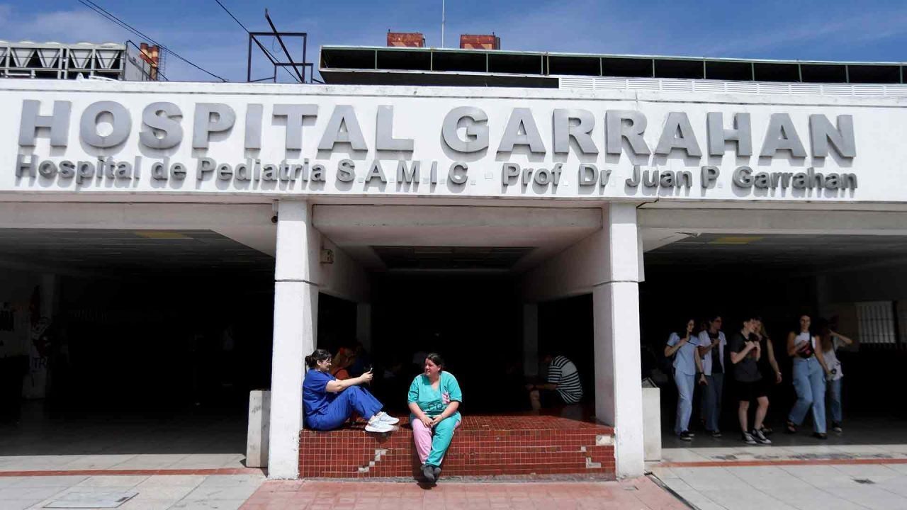 El Gobierno fogonea el conflicto y planifica nuevas medidas para despedir personal del Garrahan