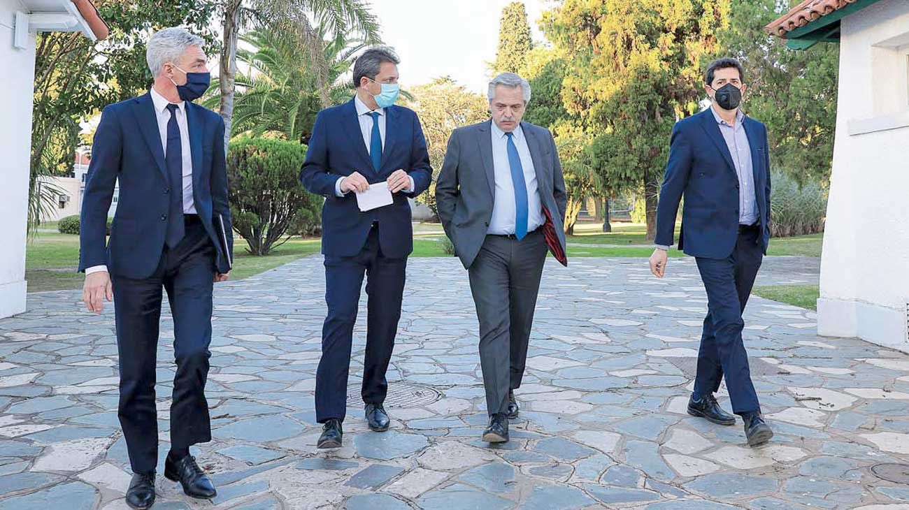Alberto mira a su electorado: combatir la inseguridad y subir al ring a Macri