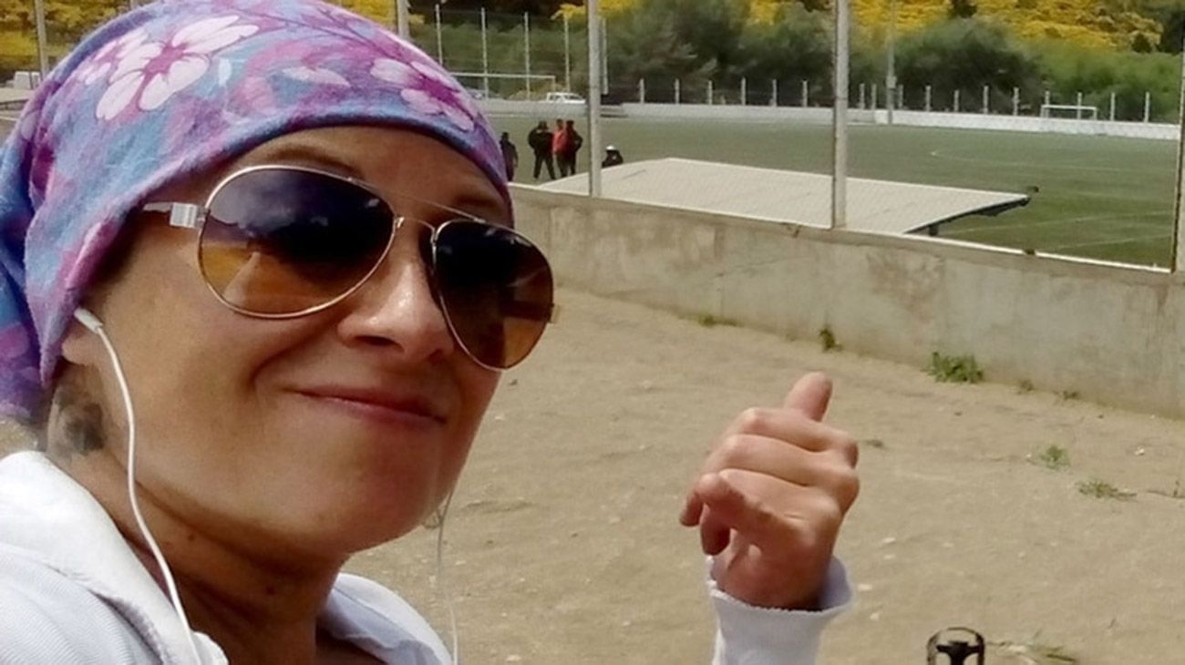 Mataron a una mujer en la Catedral de Bariloche y buscan a su expareja