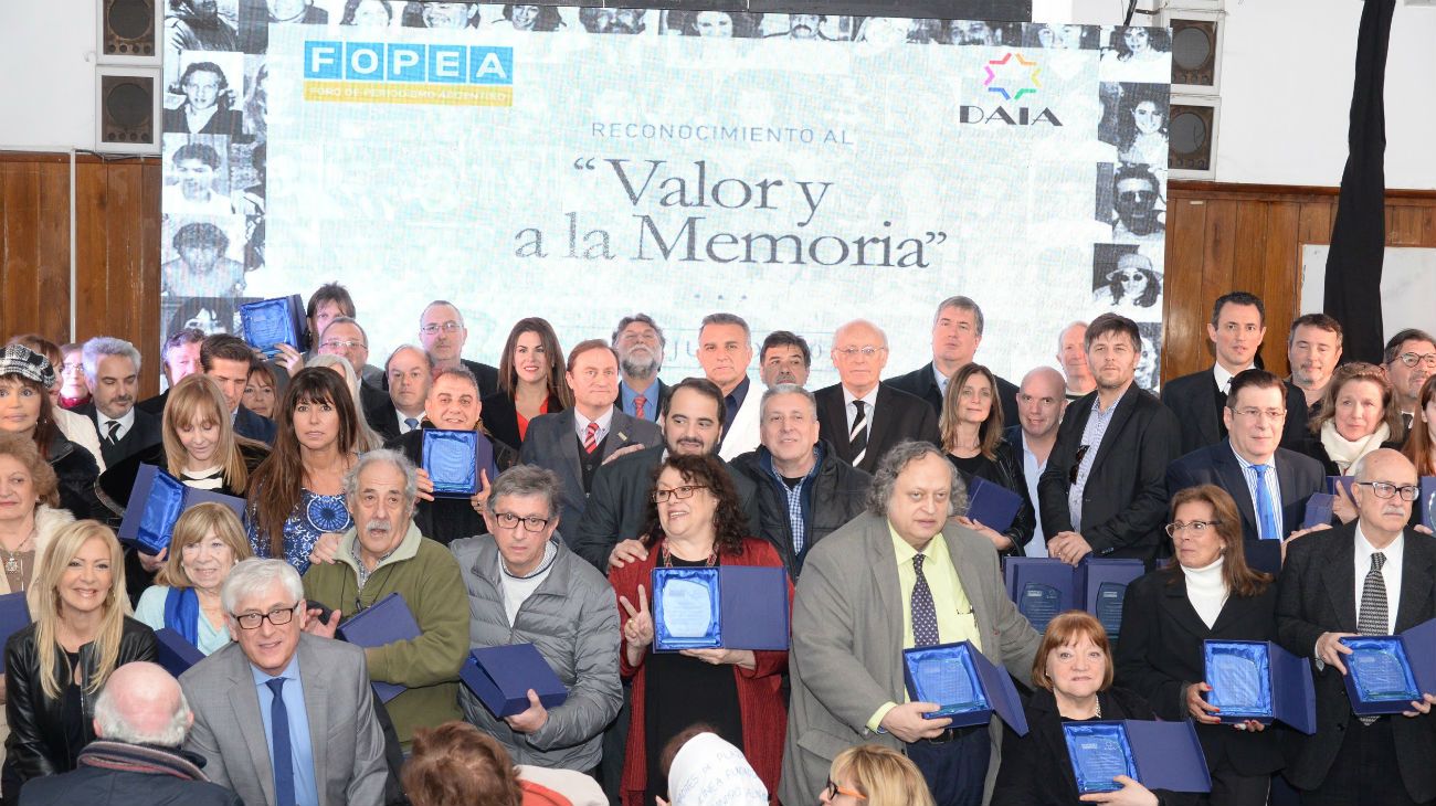 Distinguieron por el Valor y la Memoria a los periodistas que cubrieron el atentado a la AMIA