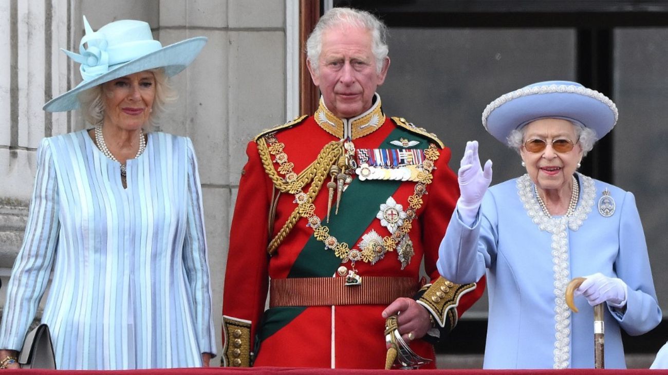 La reina Isabel II canceló su asistencia a la misa de su jubileo por "cierto malestar" de salud