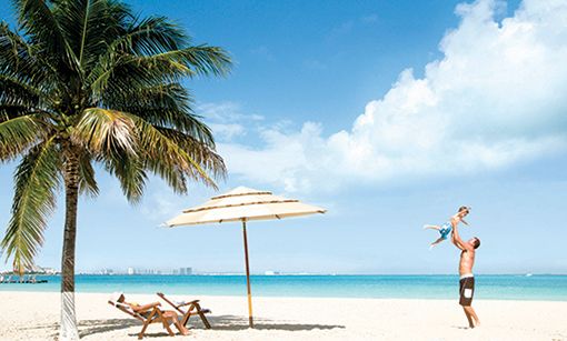 Turistas que contratan seguros e impulsan el desarrollo de las insurtech