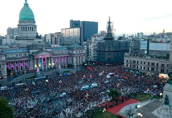 #8M | Las fotos de la multitudinaria marcha al Congreso en el Día de la Mujer