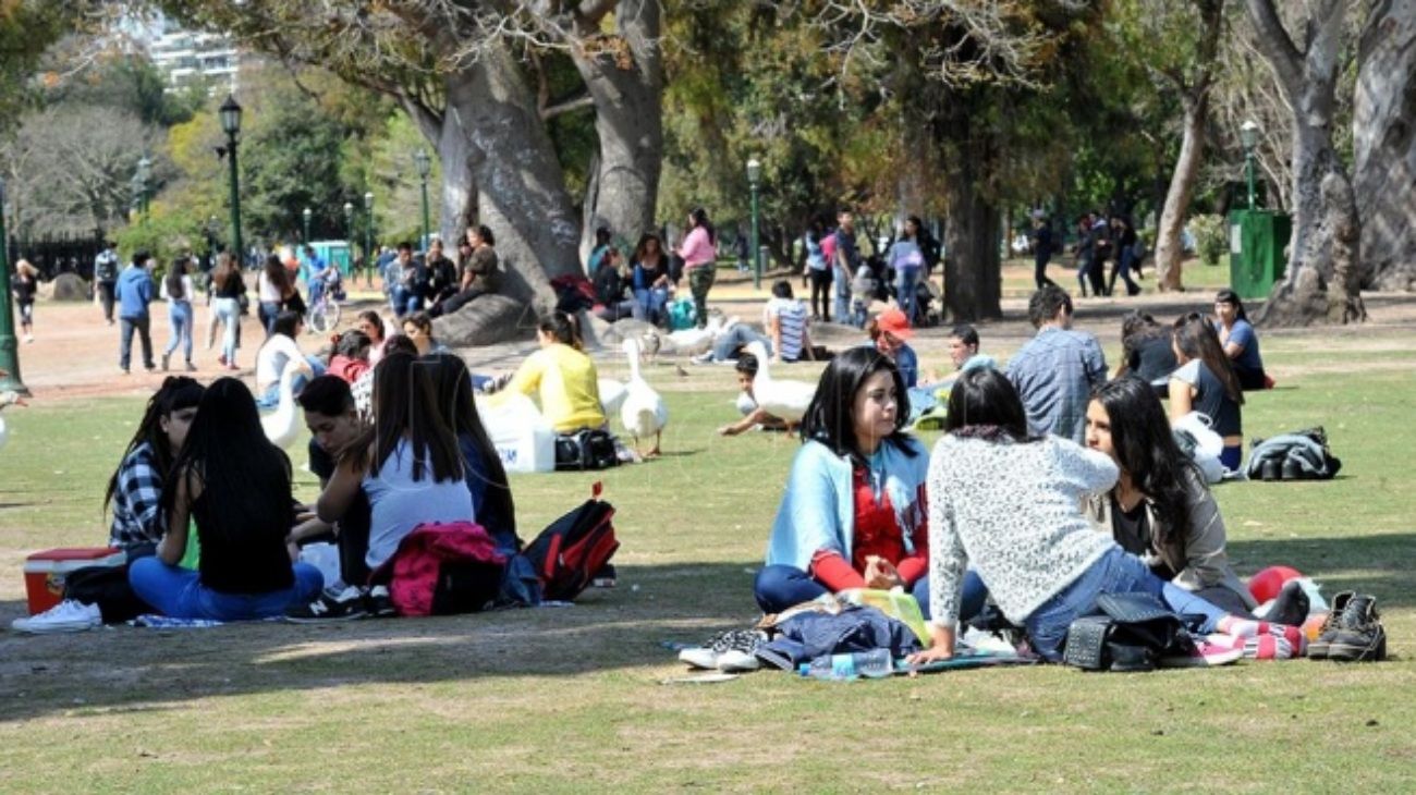El "calorcito" de primavera se hizo esperar en la Ciudad de Buenos Aires y el conurbano: ¿Cuándo llega?