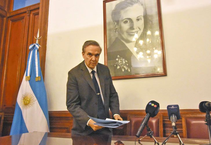 Pichetto avisó que irá a visitarlo a la cárcel de Marcos Paz