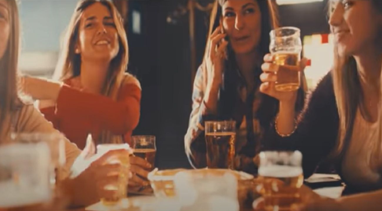 Duro spot en Madrid: recurrieron a un horno crematorio para concientizar por el uso de barbijo