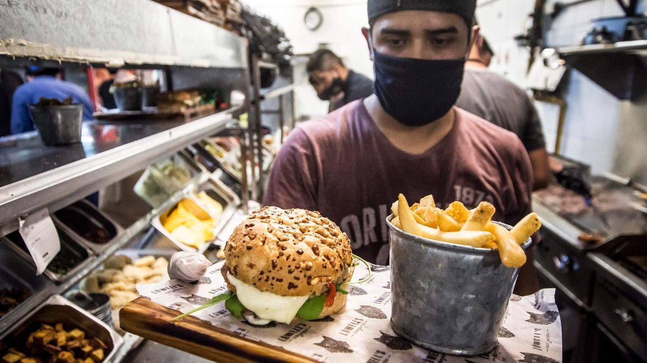 Gran convocatoria en el "Bocas Abiertas Take Away Plus" en San Isidro