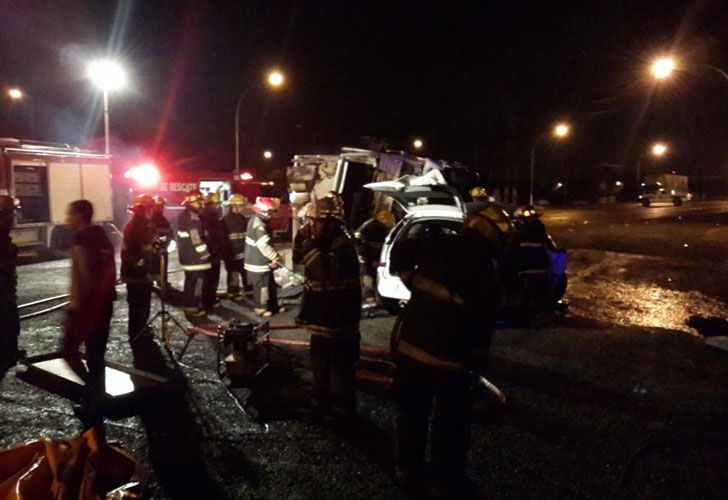 Muere una familia entera en un choque en ruta 8