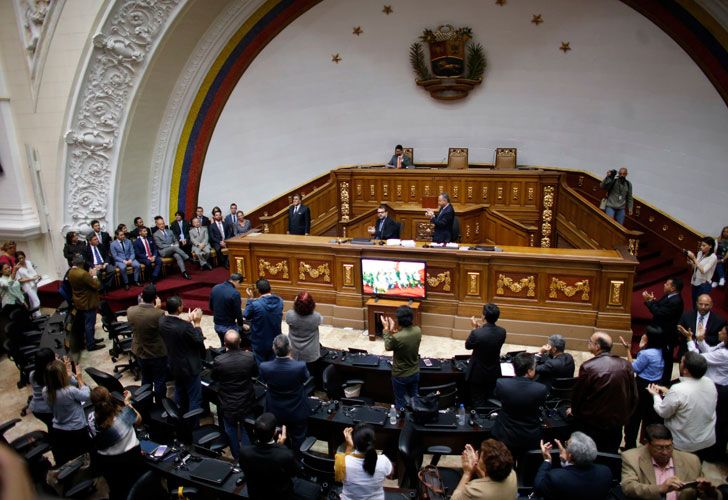 El Parlamento venezolano rechazó ayer que la Constituyente asuma sus poderes