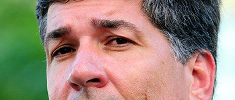 Antonini quiere "blanquear su nombre" en la Argentina