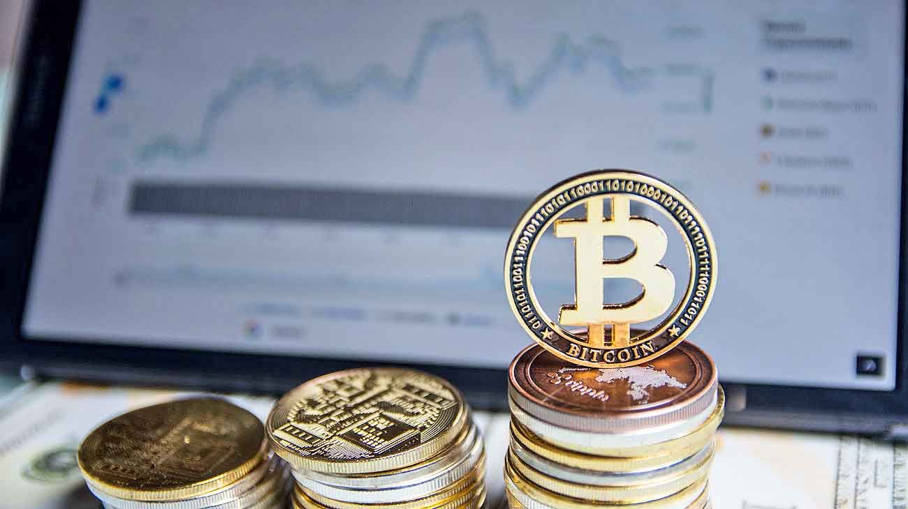 Criptomonedas: presentan un recurso de amparo contra el cobro de impuesto al cheque