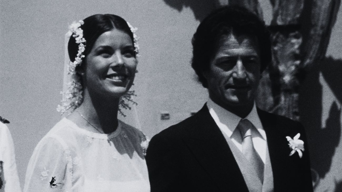 Una boda real fraguada en el infierno: la violenta pasión de Carolina de Mónaco y Philippe Junot