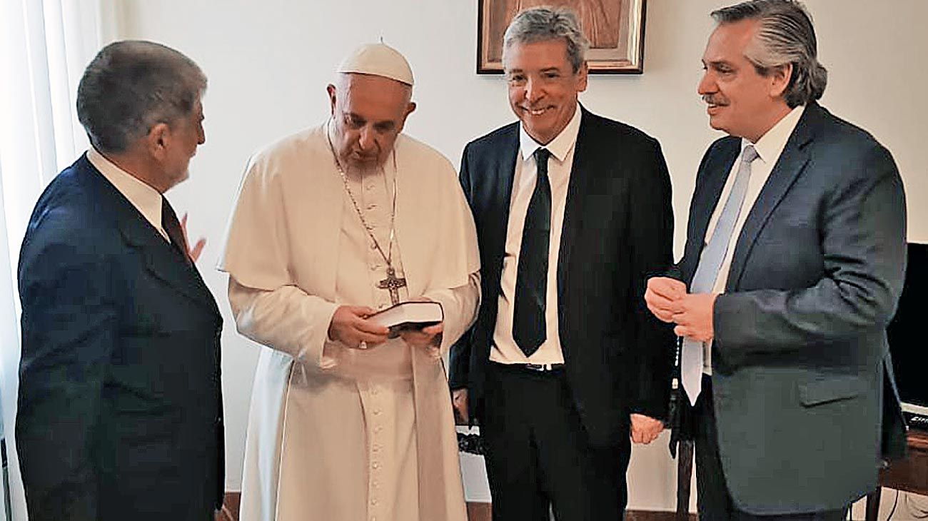 Señalan nexos entre Alberto Fernández, el papa Francisco y la Iglesia argentina