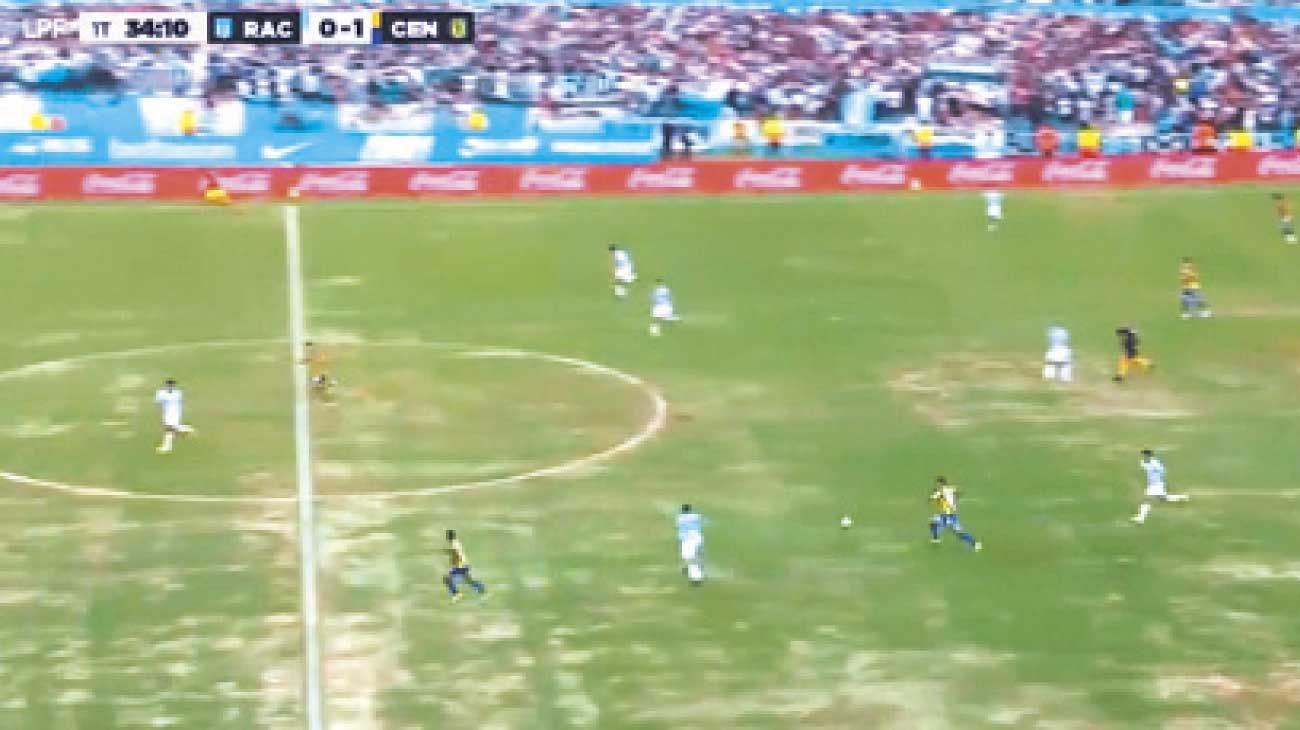 Los campos y la triste fórmula de dos fútbol en uno