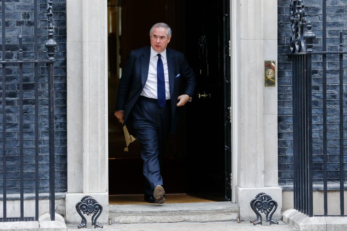 Principal abogado de Theresa May es un nuevo obstáculo para el brexit