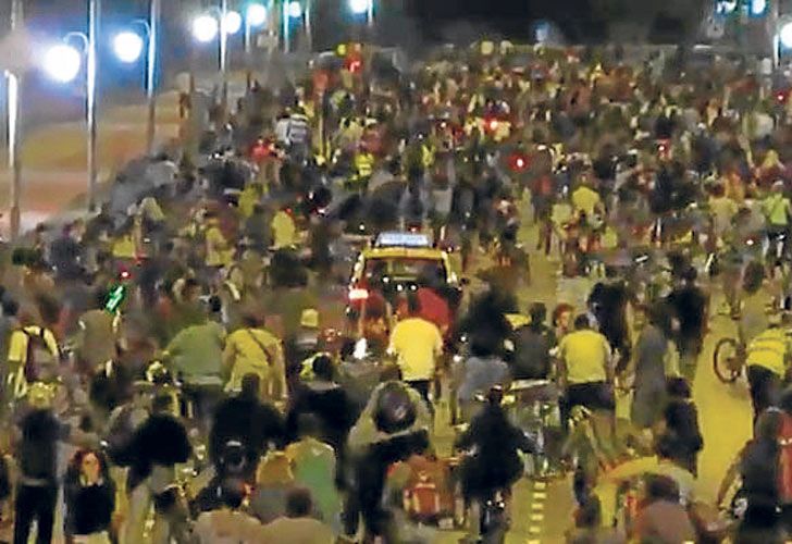 Identificaron al taxista que chocó a ciclistas de Masa Crítica