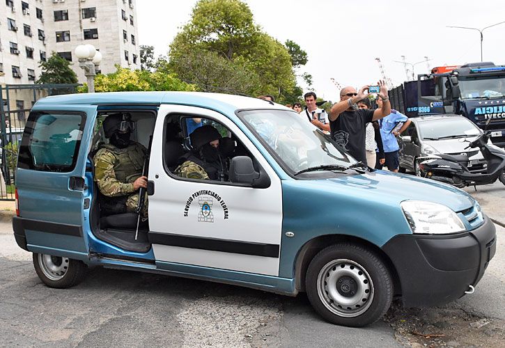 Báez justificó los pagos a Los Sauces y se despegó de CFK