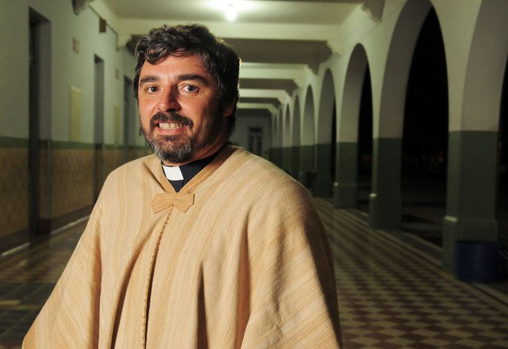 Falleció el cura que misionaba en parapente