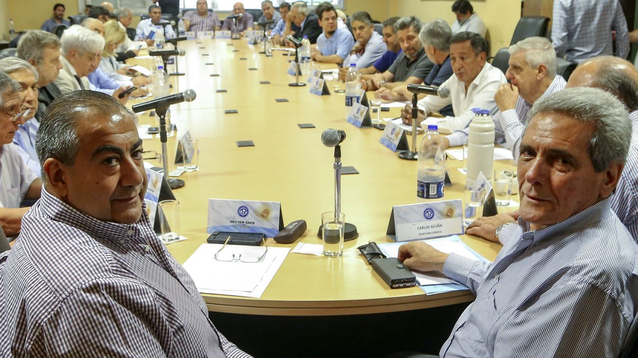 El paro puede esperar: la CGT acepta el bono de 5 mil pesos a privados