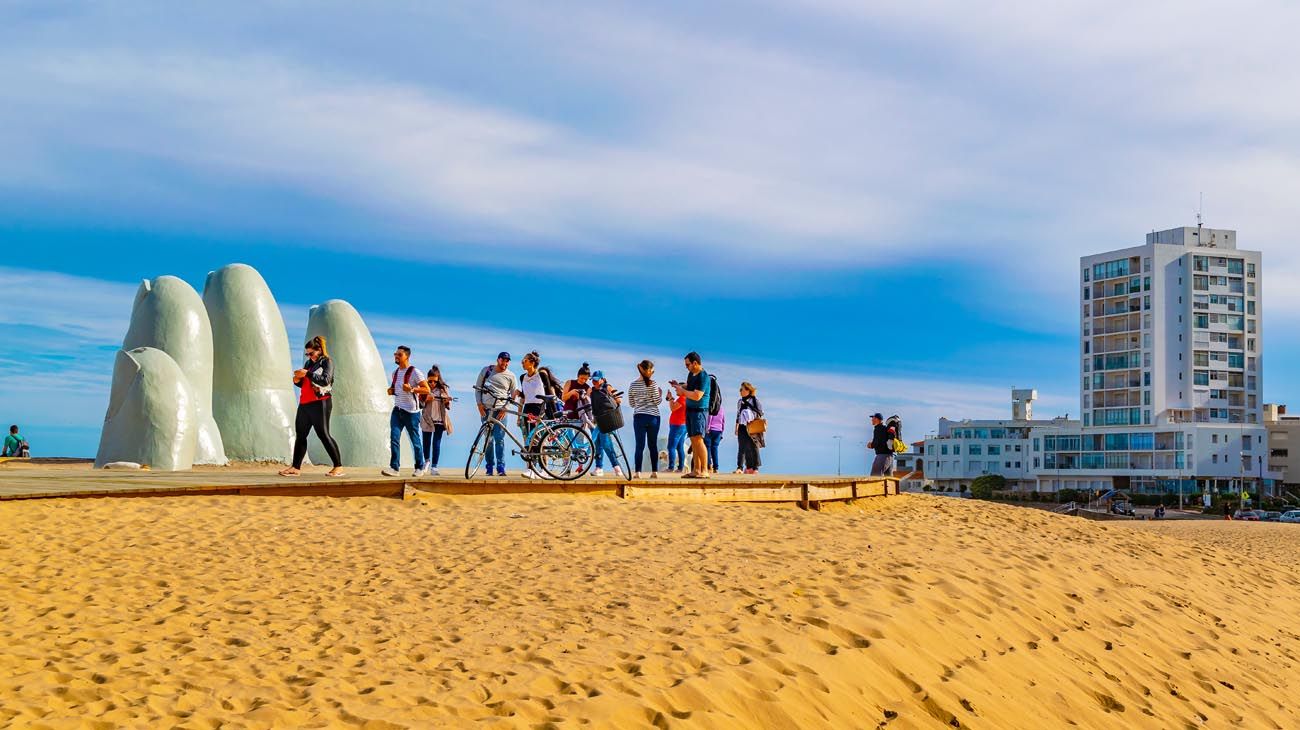 Vacaciones 2023: ¿qué requisitos estableció Uruguay para los turistas ?